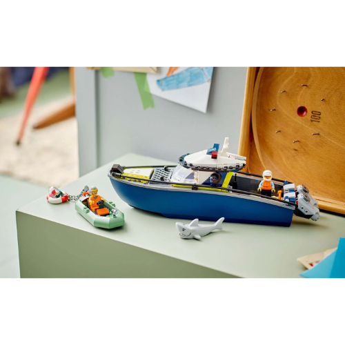 LEGO® City Police Boat Chase - Image 3